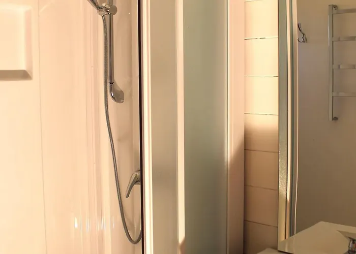 Camping 2 Pers. Avec Terrasse à - Api-1-52-1943 *