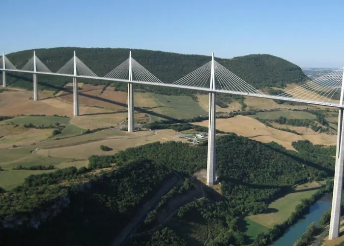 Camping 2 Pers. Avec Terrasse à - Api-1-52-1943 Montlaur (Aveyron)